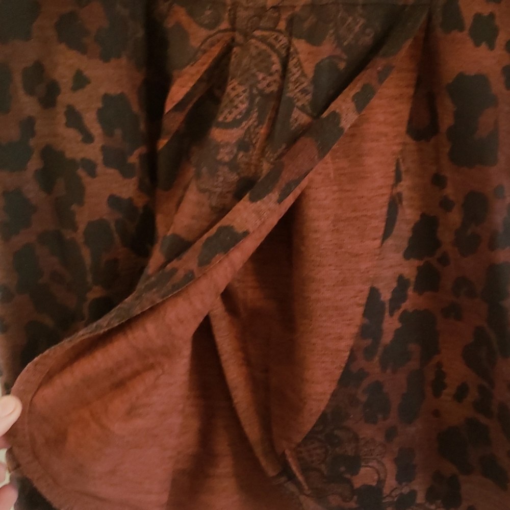 BUCKLE top - Picture 2 of 4